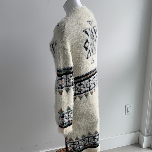 My Michelle Fuzzy Aztec Boho Indie Cardigan Sweater M - Picture 14 of 16